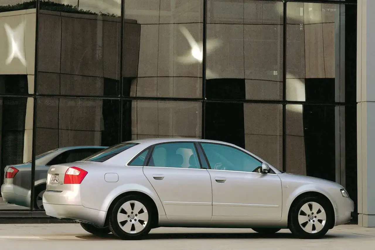 Audi A4 B6: Który silnik benzynowy wybrać? Poradnik i rekomendacje