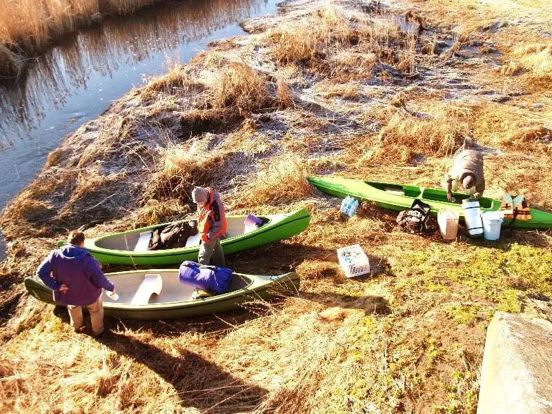 Spakuj się na kajak: Lista kontrolna na każdy spływ!