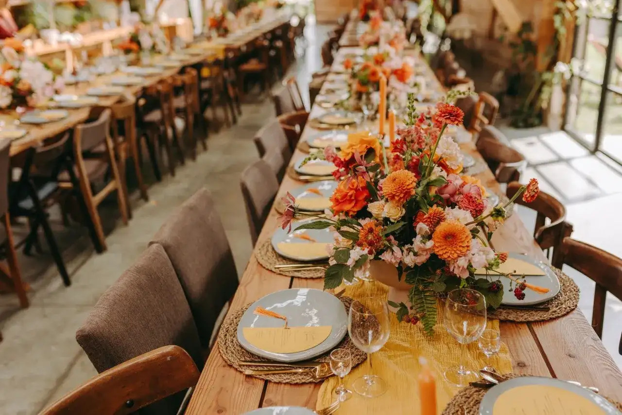 Planowanie ślubu: 5 pierwszych kroków, by uniknąć chaosu!