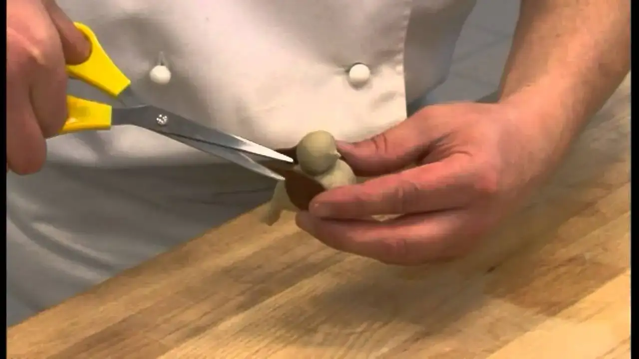 Jak zrobić ozdoby na chleb weselny, które zachwycą gości