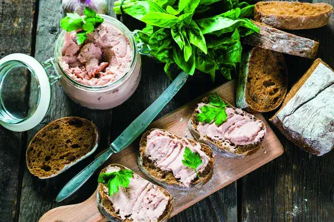 Jak zrobić pasztet w słoiku: przepis krok po kroku + porady