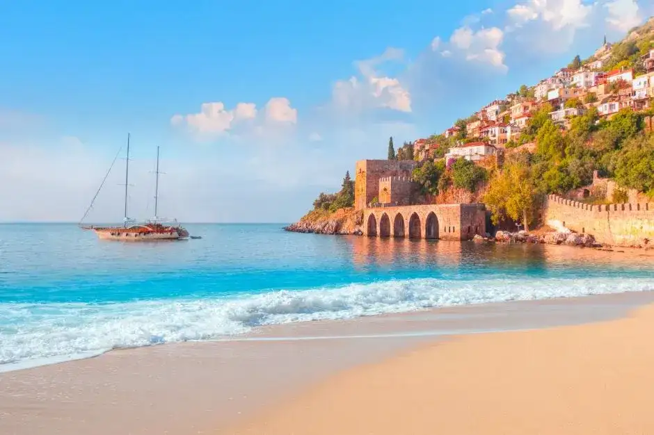 Kiedy najlepiej jechać do Turcji, aby uniknąć tłumów i wysokich cen?