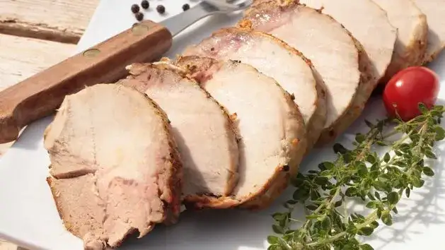 Schab gotowany w 10 minut? Tak, to możliwe! Czytaj naszą metodę