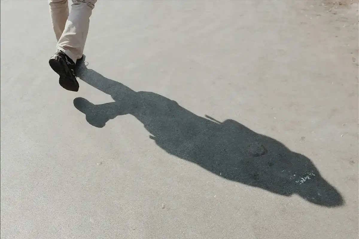 Ile kalorii spala 10 km marszu? Sprawdź wpływ wagi i tempa