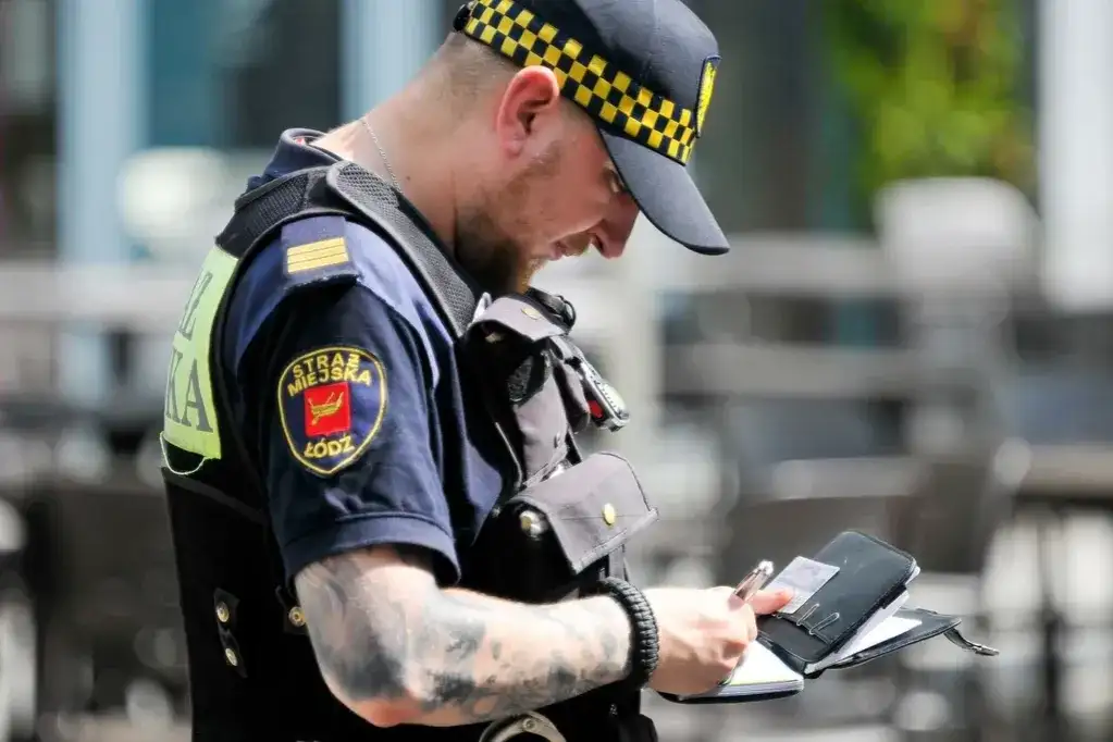 Czy straż miejska może dawać punkty karne? Sprawdź, co musisz wiedzieć