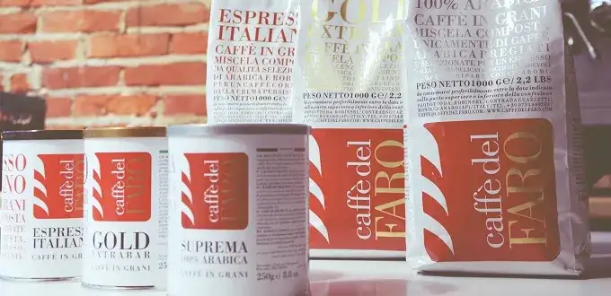 Jak wybrać idealną kawę na prezent w puszce: porady i inspiracje 2025