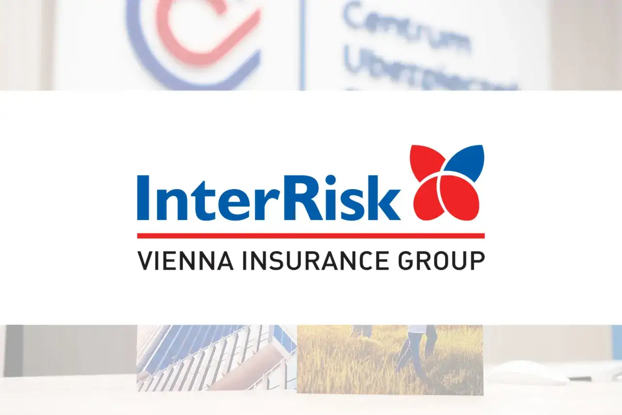 InterRisk to firma ubezpieczeniowa z grupy Vienna Insurance Group. Logo firmy jest widoczne na białym tle.