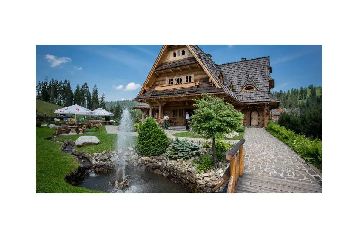 Ciche miejsca na obiad w Małym Cichym – smaczne i spokojne restauracje