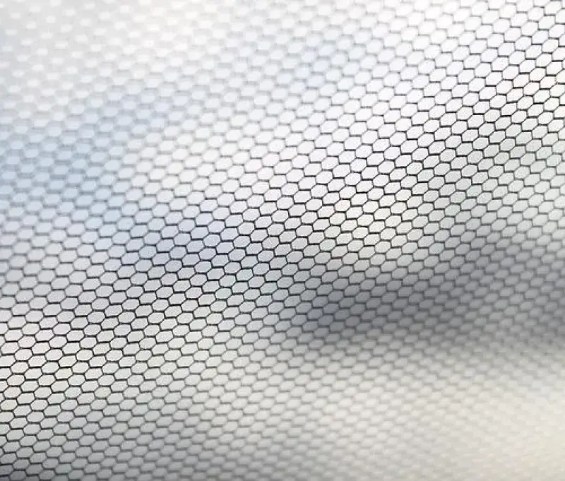 Jak zrobić moskitierę na okno, aby skutecznie chronić przed owadami