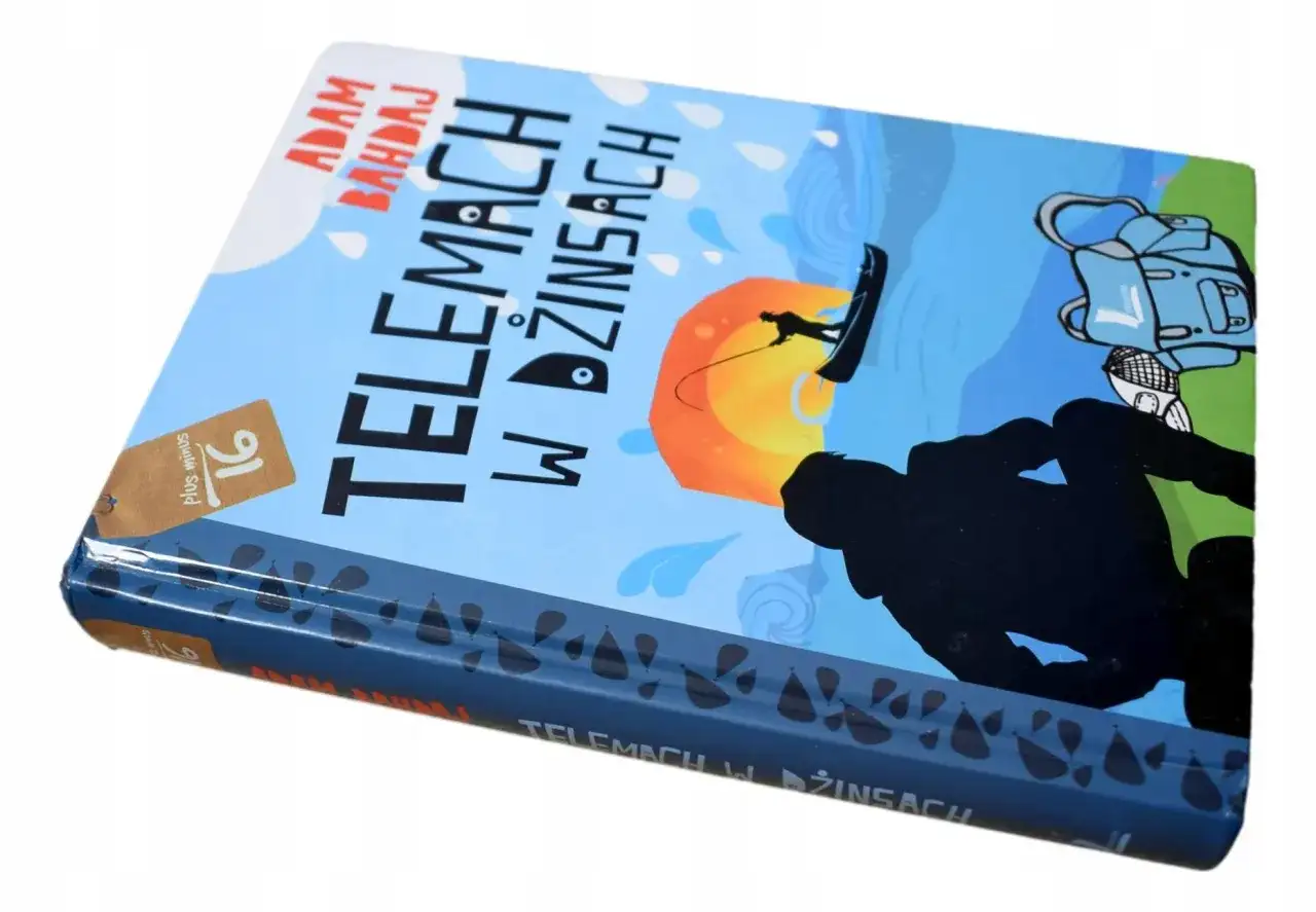 Recenzja książki "Telemach w dżinsach" Adama Bahdaja. Okładka przedstawia kajakarza na tle zachodzącego słońca.