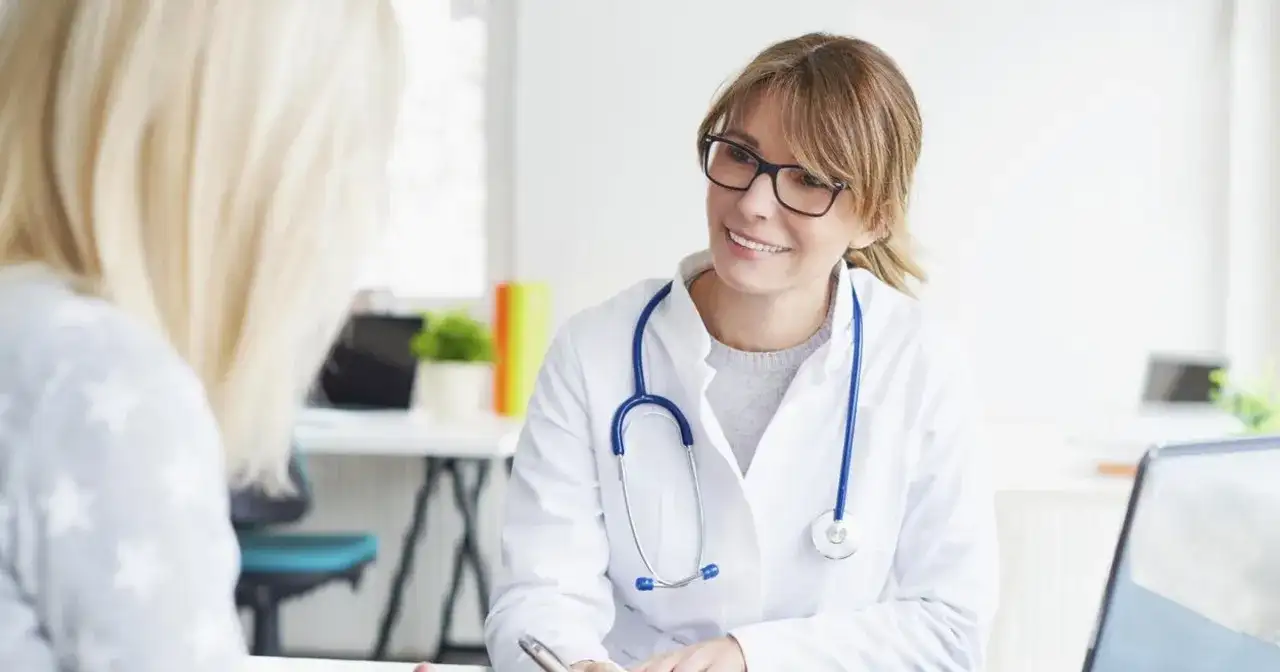 Badania okresowe: Czy przysługuje dzień wolny na badania?