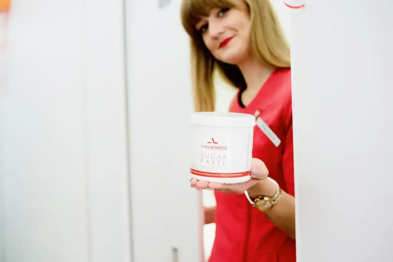 Depilacja bikini co obejmuje: poznaj różnice i wybierz najlepszą metodę