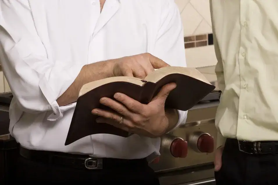 Czy świadek jehowy może być z katolikiem - Trudna droga do wspólnego życia