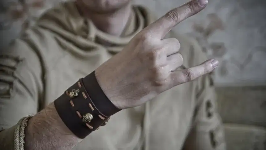 Czy słuchanie piosenek z przekleństwami to grzech? Moralne dylematy muzyczne