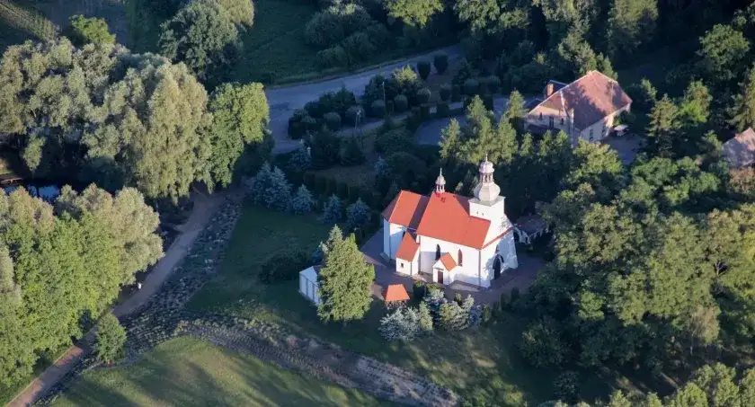 Najlepsze atrakcje w Chomiąży Szlacheckiej, które musisz zobaczyć