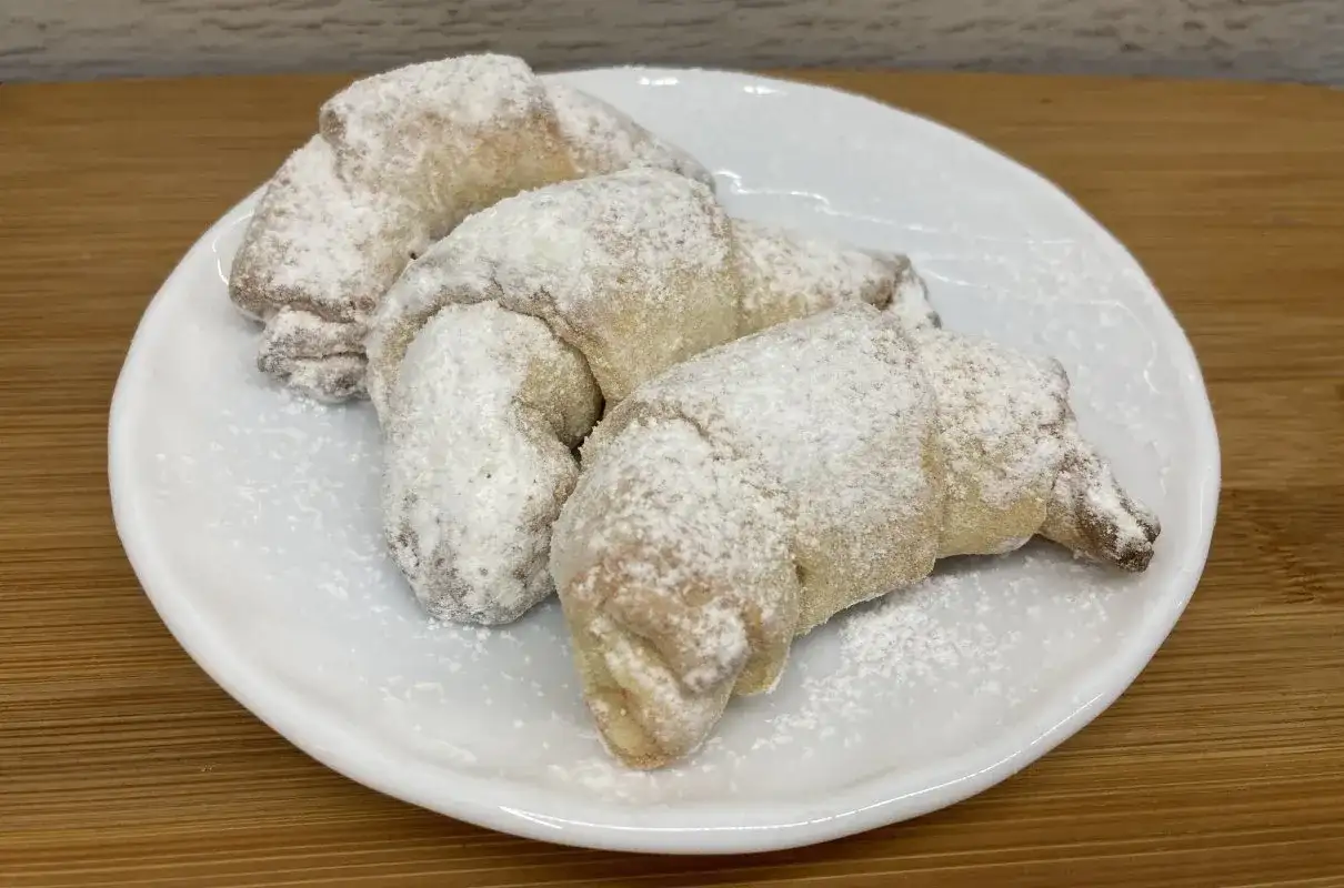 Słodkie przepisy z sera białego, które zachwycą Twoje podniebienie