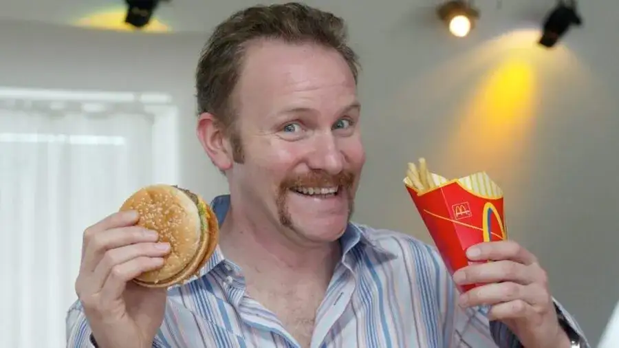 Dieta filmowych bohaterów: Co jedzą nasze ulubione postacie i jak wpływa to na nasze nawyki żywieniowe