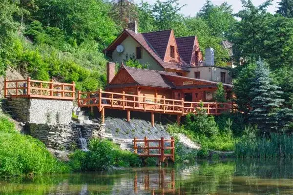 Łowisko złoty pstrąg w Boguszynie – idealne miejsce na wędkowanie