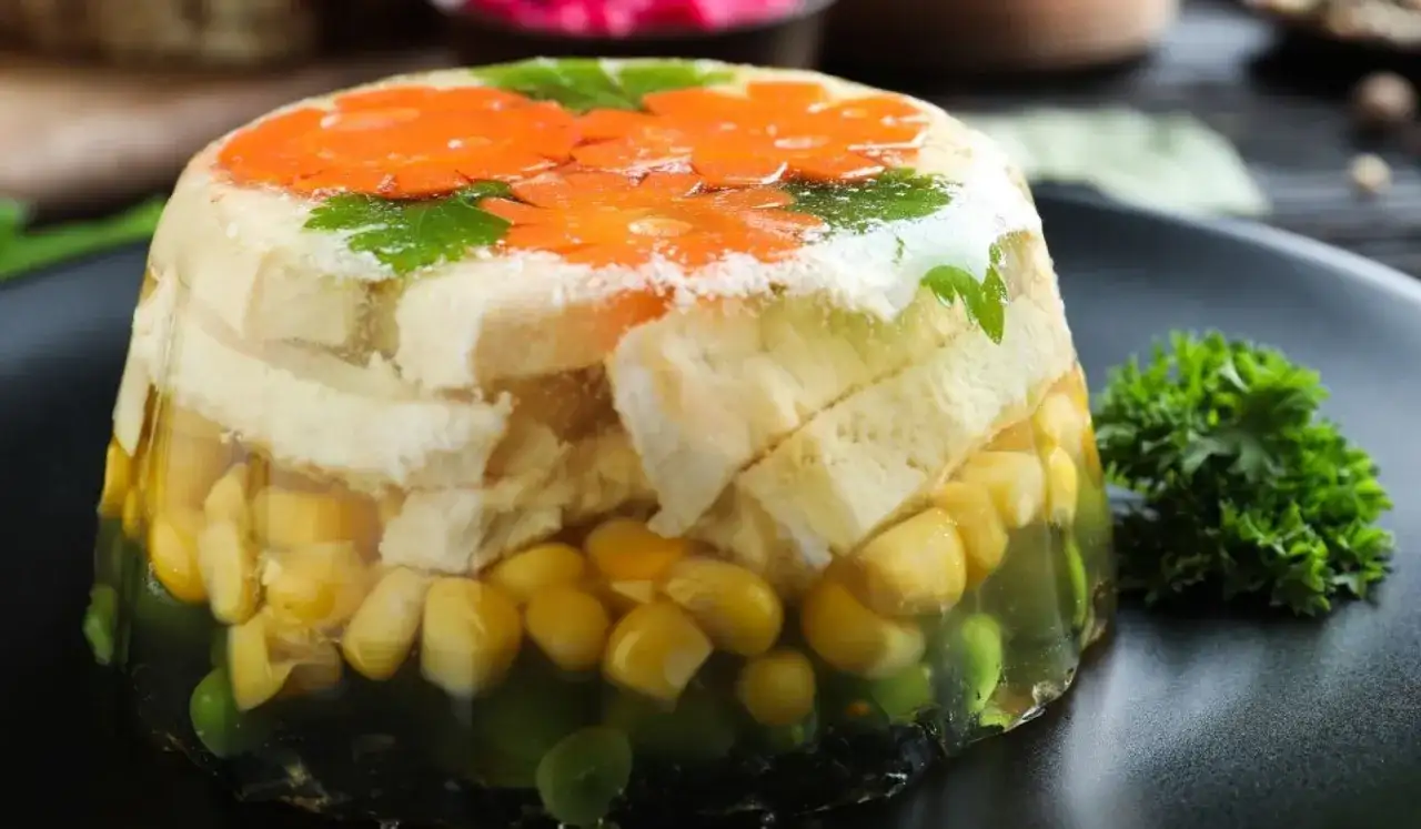 Galaretka w lodówce: jak długo jest świeża? Uniknij pomyłki!