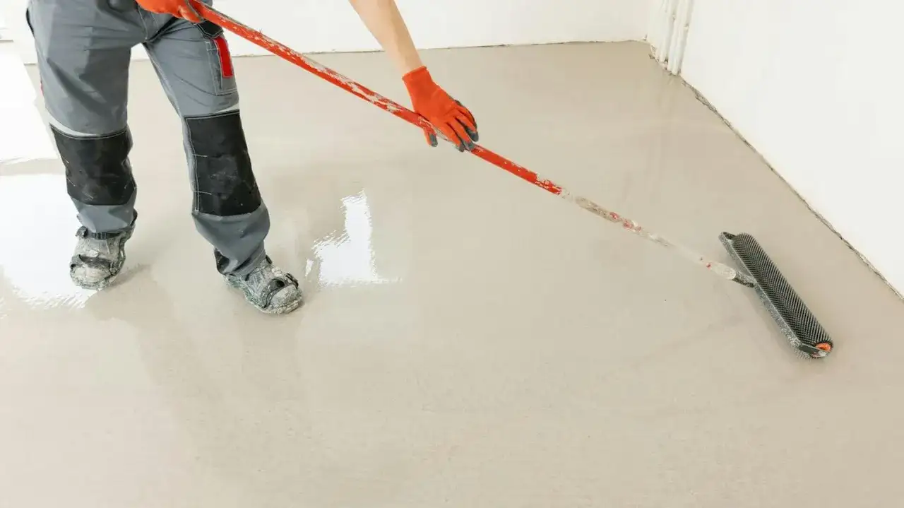 Wylewka samopoziomująca ile cm – wybierz idealną grubość dla swojego projektu