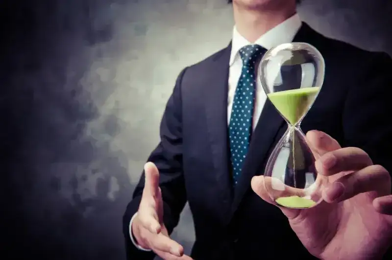 Jak prawidłowo liczyć dni wolne podczas stażu i uniknąć problemów