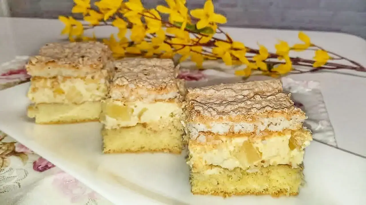 Pyszne ciasto kokosowo-ananasowe z kremem – prosty przepis krok po kroku