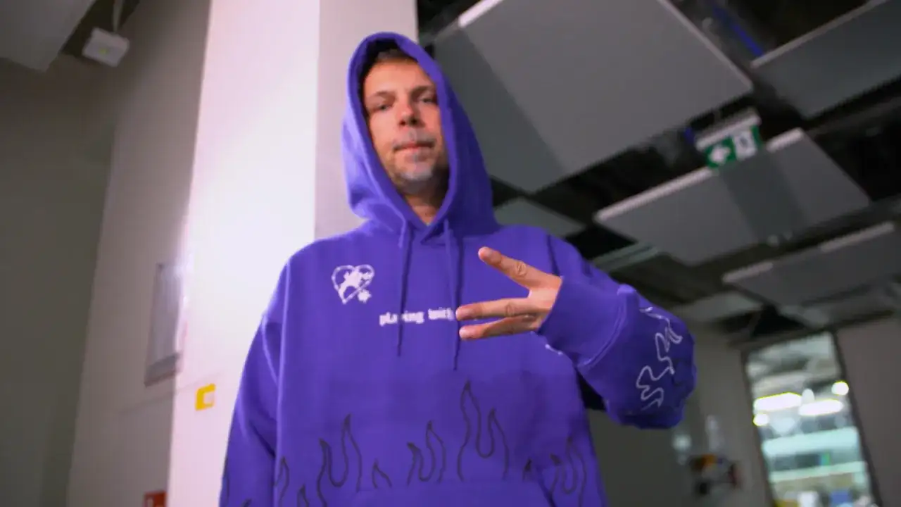 Jak się ubrać do filharmonii? Uniknij faux pas, bądź elegancki!