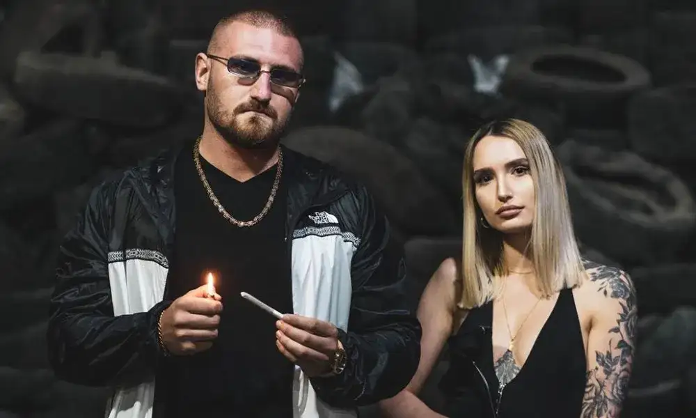 Czy Kizo ma żonę? Prawda o jego życiu prywatnym i związku