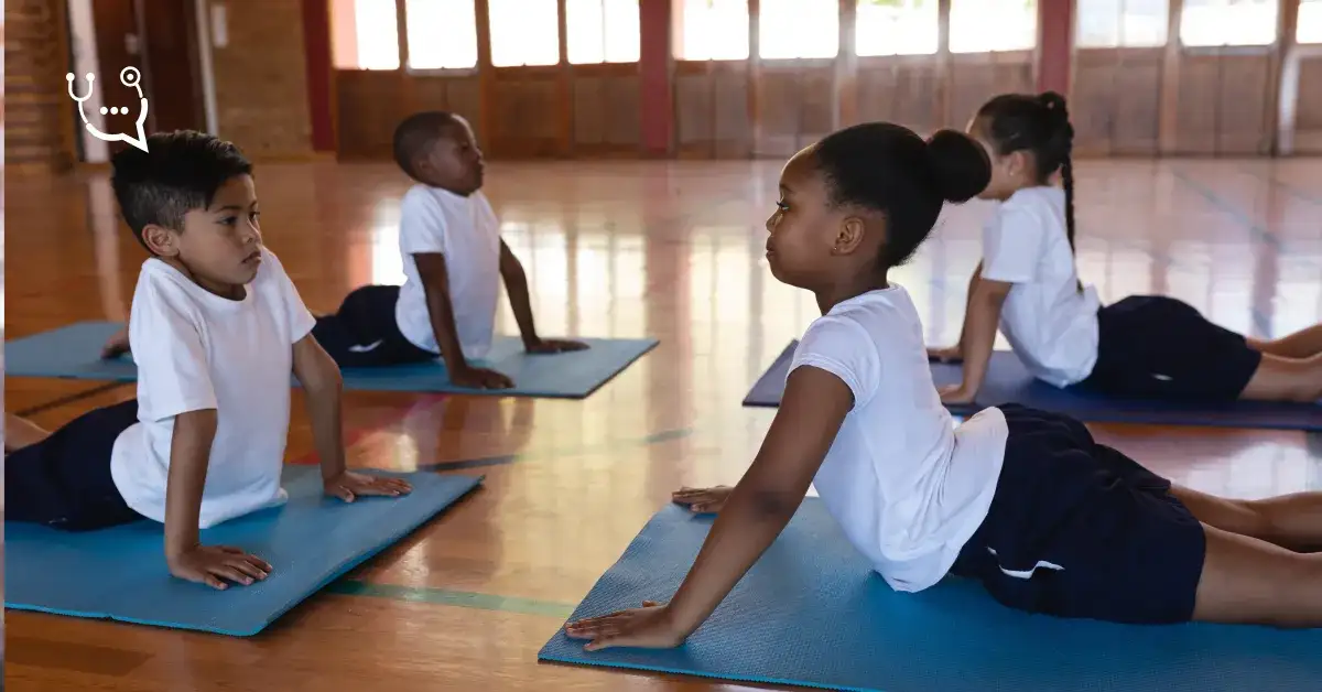 Fizjoterapeuta a zwolnienie z WF: Kto decyduje i jak to załatwić?