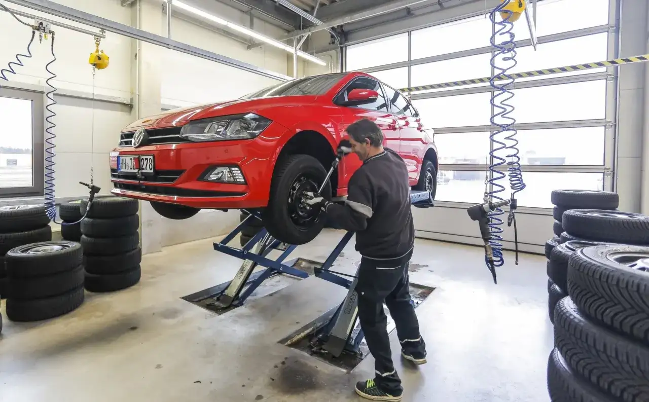 Lepsze opony na przód czy tył? Kluczowa decyzja dla kierowców