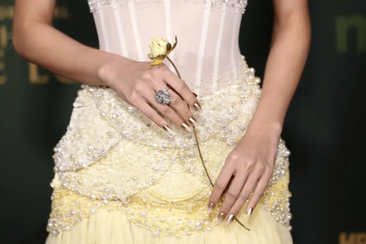 Jakie paznokcie są teraz modne? Odkryj najpiękniejsze trendy w stylizacji