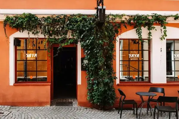 Gdzie zjeść w Łagowie? Odkryj najlepsze restauracje i smaki