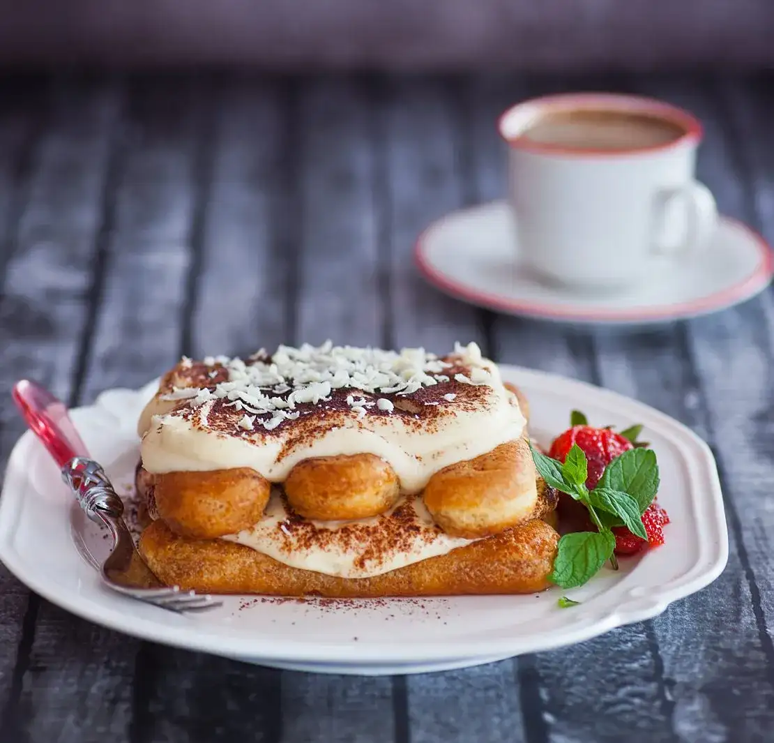 Jaka kawa do tiramisu? Odkryj sekrety idealnego smaku deseru