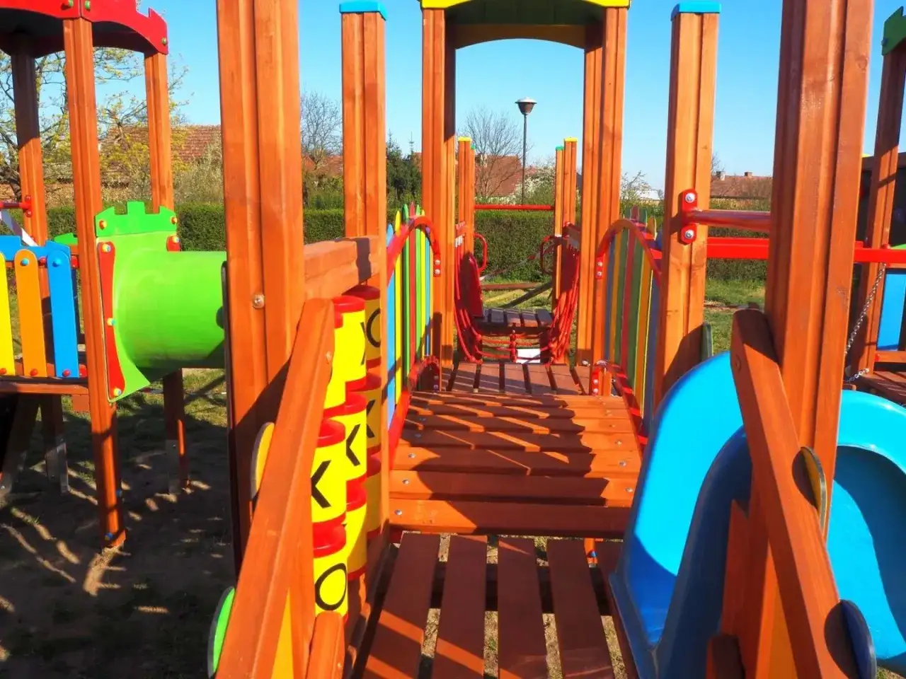 Zamknięte place zabaw do kiedy? Sprawdź, kiedy będą otwarte