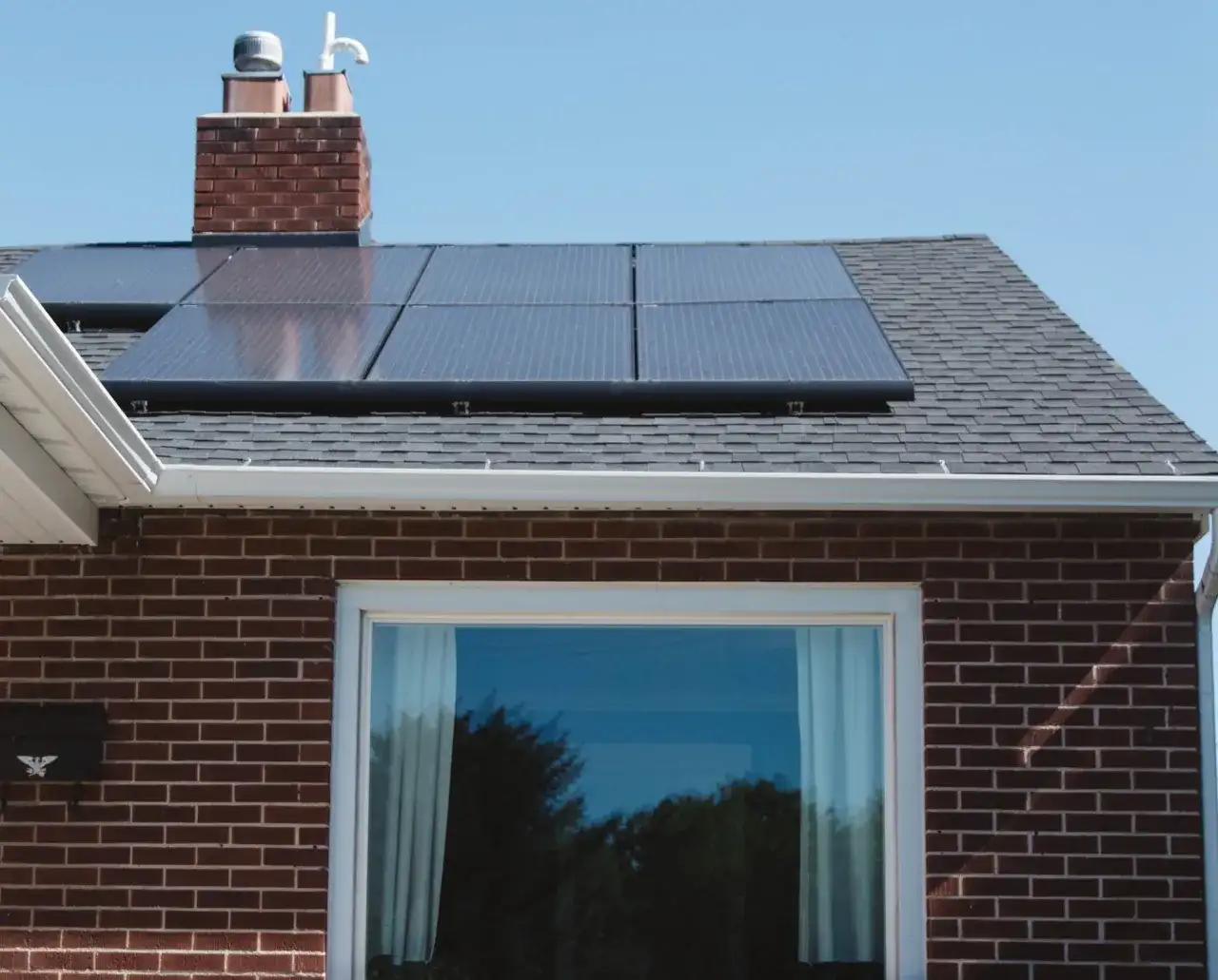 Fotowoltaika na raty – czy warto inwestować w oszczędności?