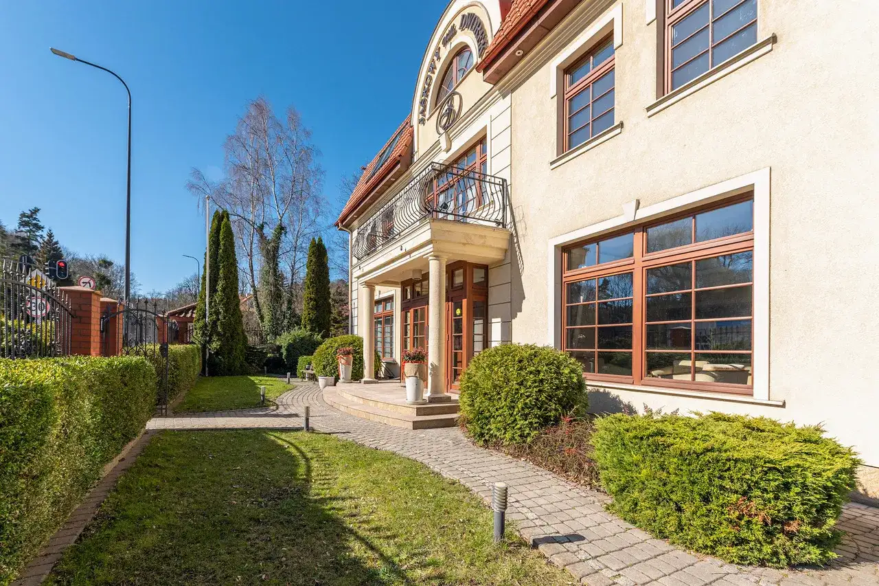 Willa Jaśkowy Dworek – komfortowe noclegi w Gdańsku dla każdego