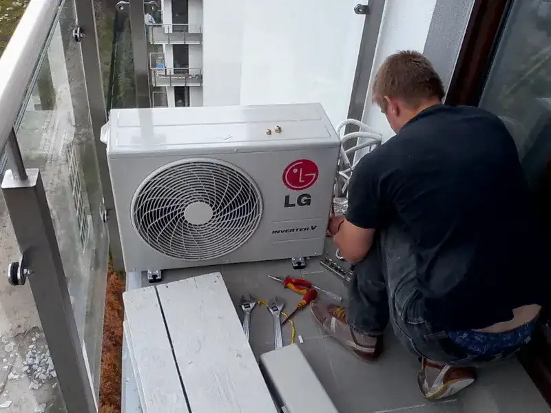 Montaż klimatyzacji w Warszawie: koszty, etapy i porady eksperta