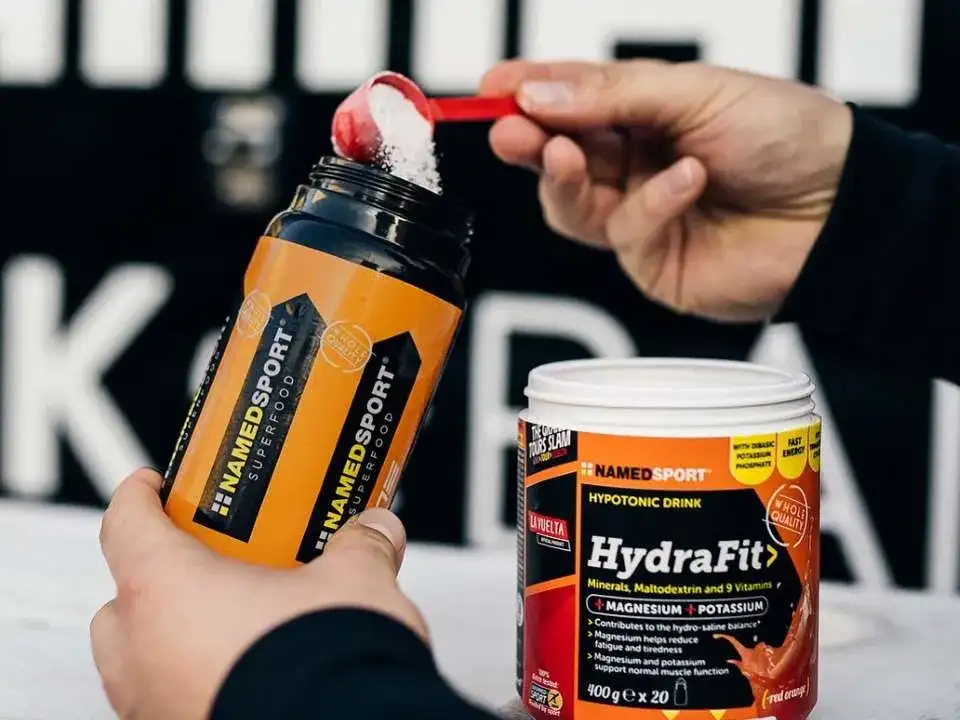 Napój izotoniczny: klucz do lepszego nawodnienia i regeneracji po treningu