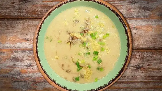 Ile kalorii ma zupa kalafiorowa? Zaskakujące różnice w kaloryczności