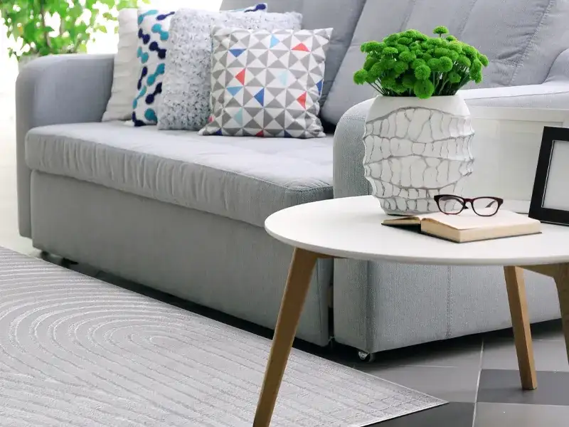 Dywan do białych mebli: 7 kluczowych porad, jak wybrać idealny