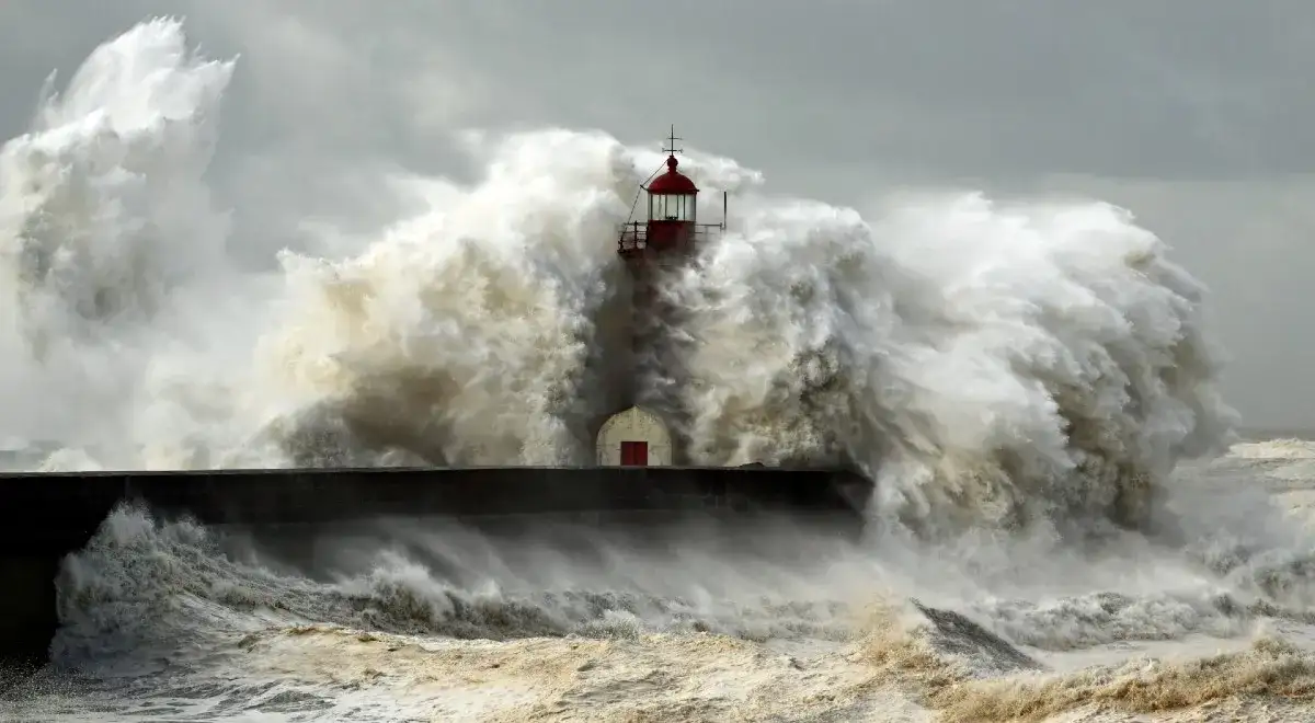 Bałtyk: Sztorm czy spokój? Szybko sprawdź pogodę i zadbaj o bezpieczeństwo