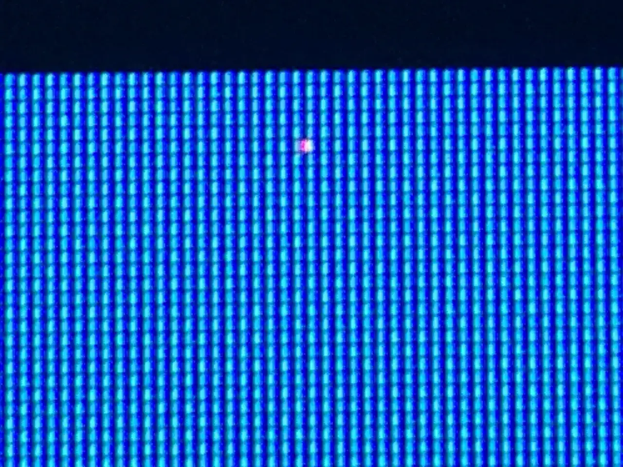 Zablokowany piksel: odblokuj monitor bezpiecznymi metodami DIY