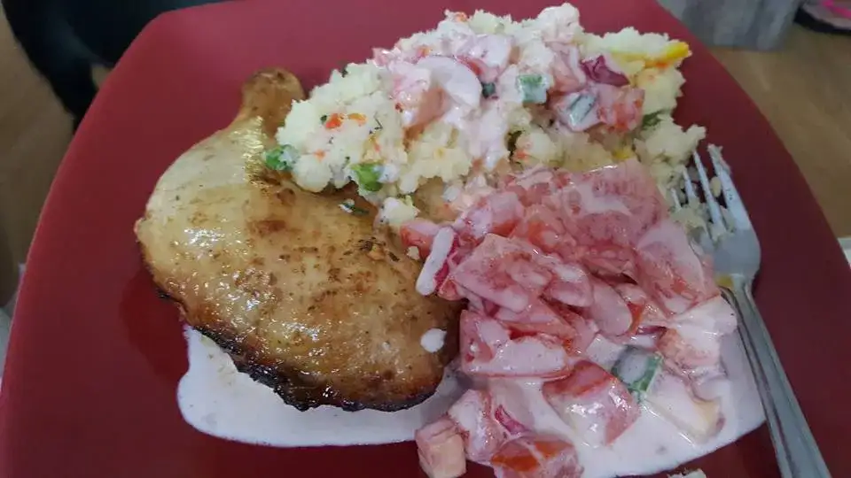 Ile kalorii ma pieczone udko z kurczaka? Zaskakujące różnice w kaloriach