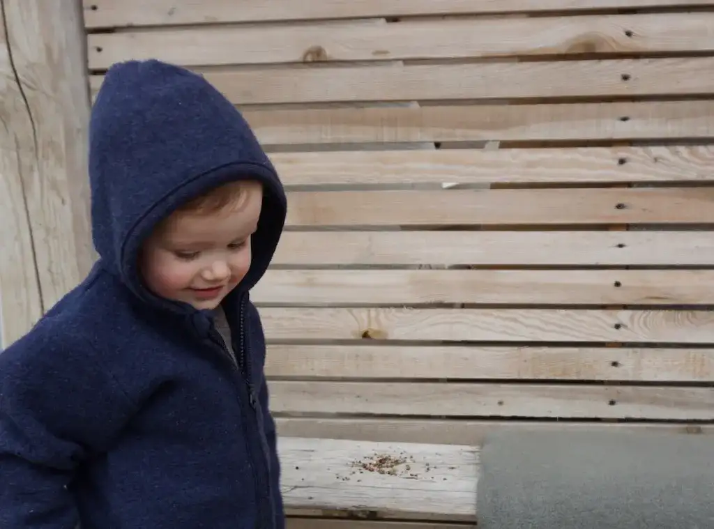 Jak ubrać dziecko do żłobka, by uniknąć zimowych kłopotów?