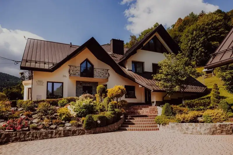 Noclegi w Polsce: Od Booking po Slowhop znajdź swój ideał