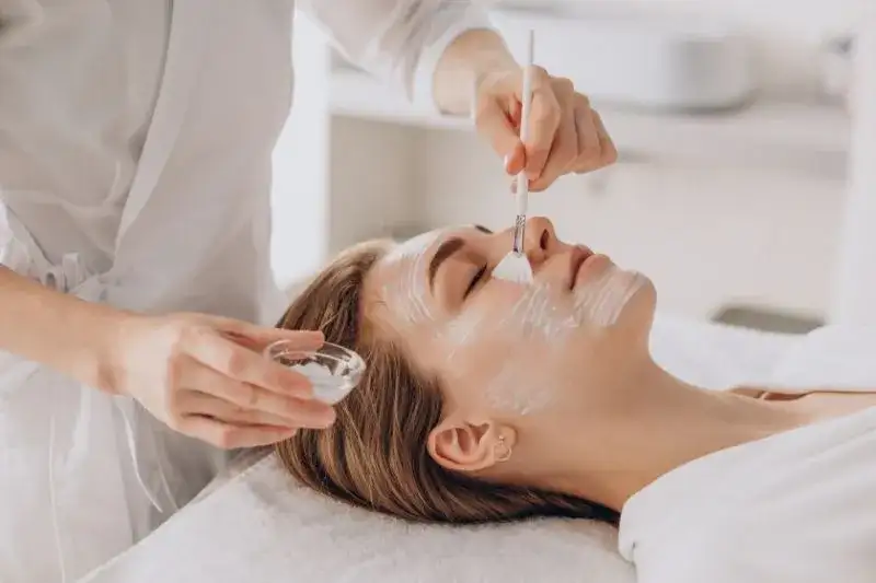 Cómo combatir la piel de naranja en el rostro y mejorar tu piel