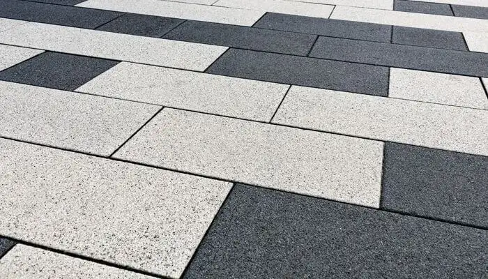 Czym wypełnić fugi w kostce brukowej? Najlepsze materiały i porady