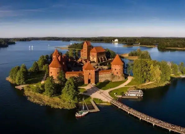 Litwa: Co zwiedzić? Najpiękniejsze miejsca, polskie ślady i porady