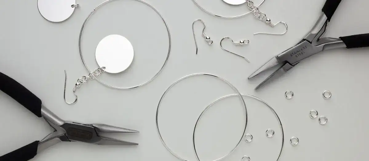 Domowe sposoby na czyszczenie srebra i złota - skuteczne metody DIY