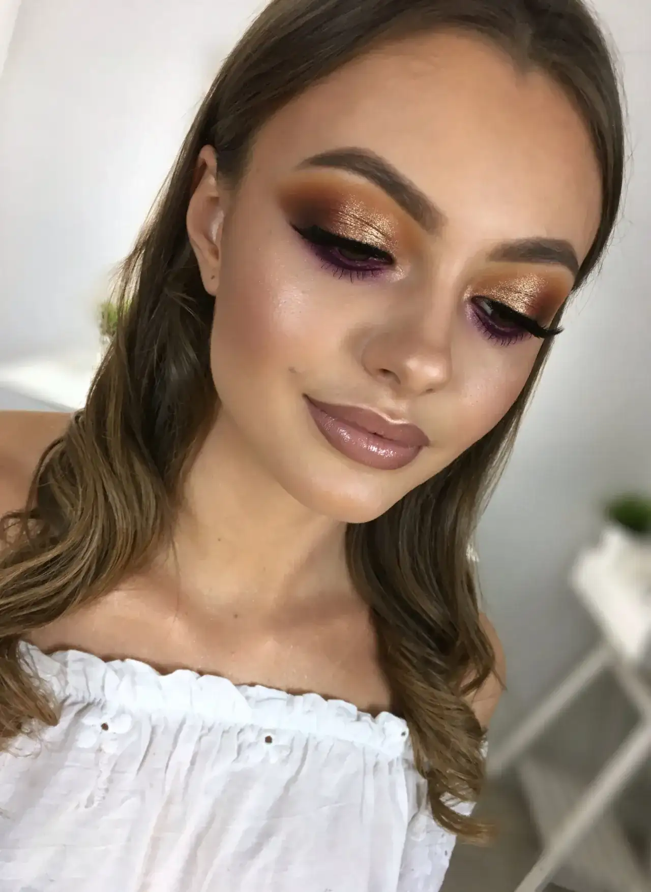 Ile trwa makijaż ślubny? Zaplanuj czas idealnie na swój dzień